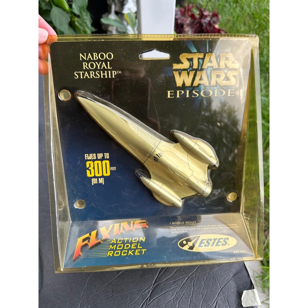 Estes Star Wars Episode I Naboo Royal Starship Flying Action Model Rocket 1834